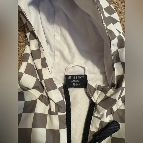 Little Bipsy hooded pullover windbreaker - 18-24M - Picture 2 of 3
